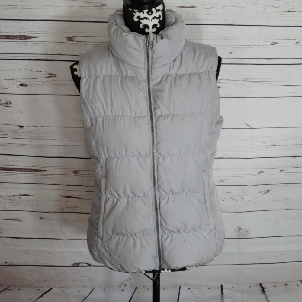 Eddie Bauer goose down vest size Small